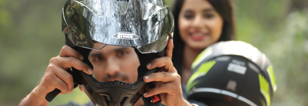 When To Replace The Helmet: 5 Signs You Need A New Helmet