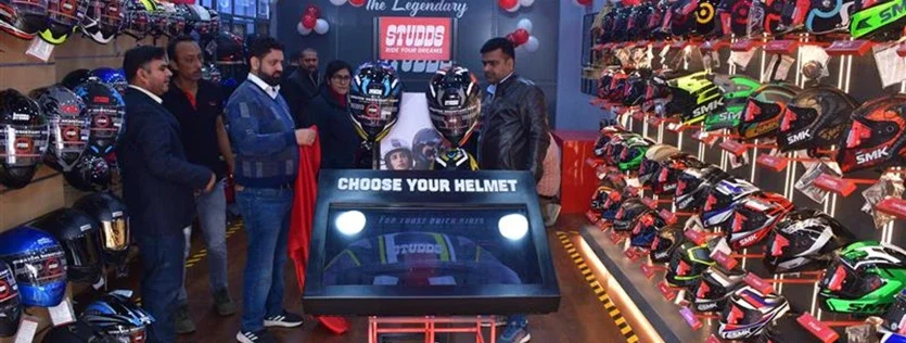 STUDDS authorized store India